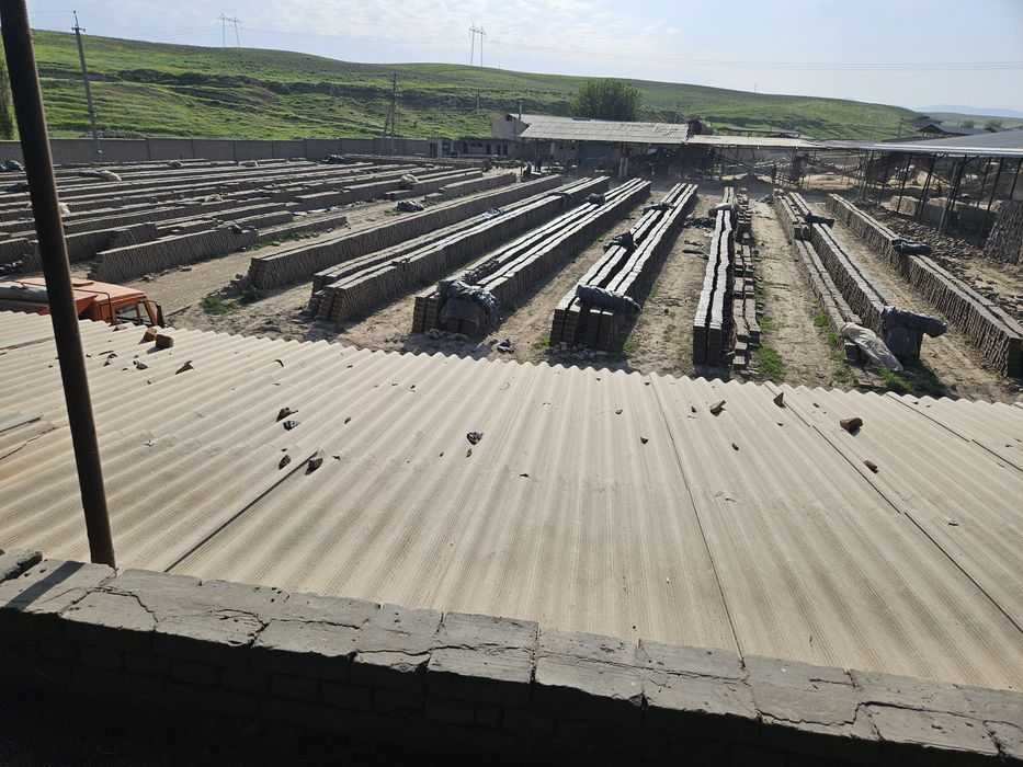 Gisht zavod sotiladi