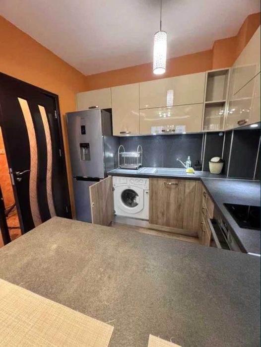 Дава се под наем Двустаен апартамент в Пловдив, Център - 67 кв.м за 433.5 € - Снимка #6