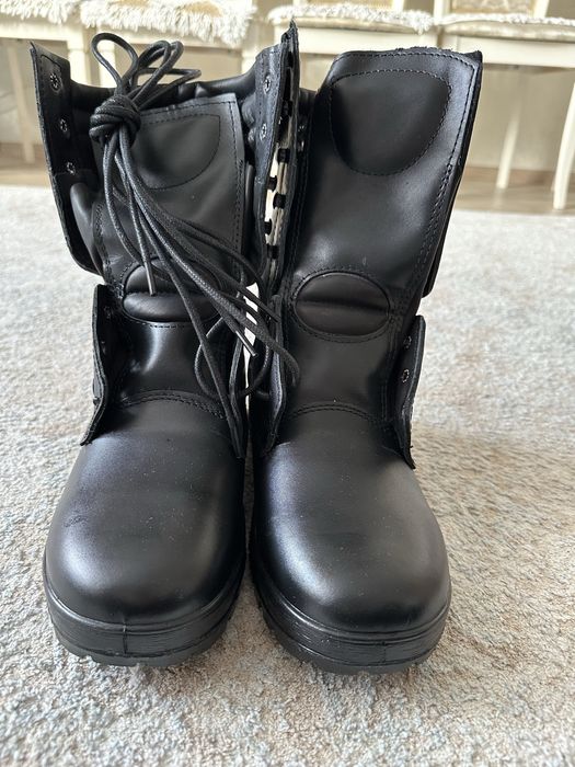 Продам зимние берцы