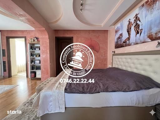 Apartament spectaculos, bloc tip vilă, Târgu Cucu