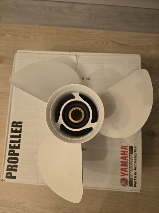 Elice Yamaha 9-7/8"X12" 20->30 HP, 13-1/2"X15", 13-1/4"X17" 60->130 HP