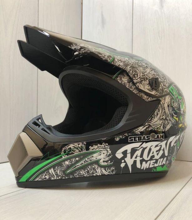 Шлем с росии нету минусов