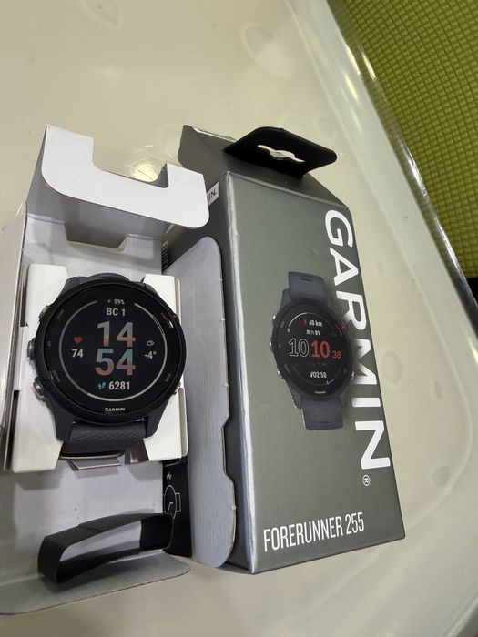 Смарт часы Garmin Forerunner 255