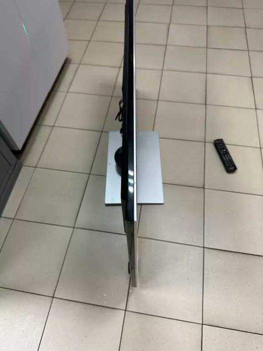 Panasonic 55 inch 140 cm 3D Smart tv
