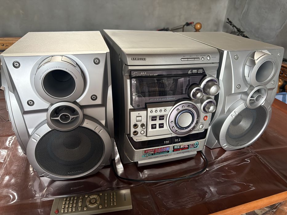Samsung musiqa markazi sotiladi