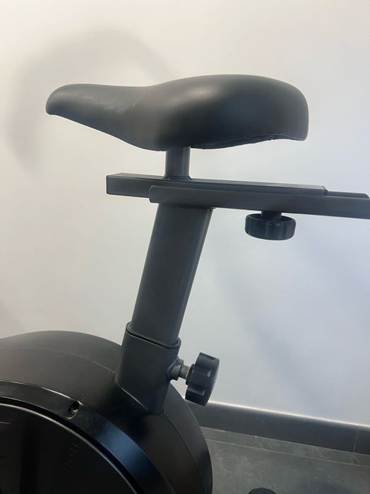 Bicicleta fitness magnetica KONDITION BMG-4100, volanta 4 kg