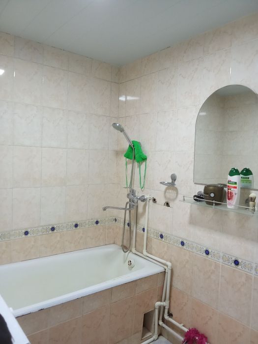 4 xonali Dom sotiladi Jar ariq