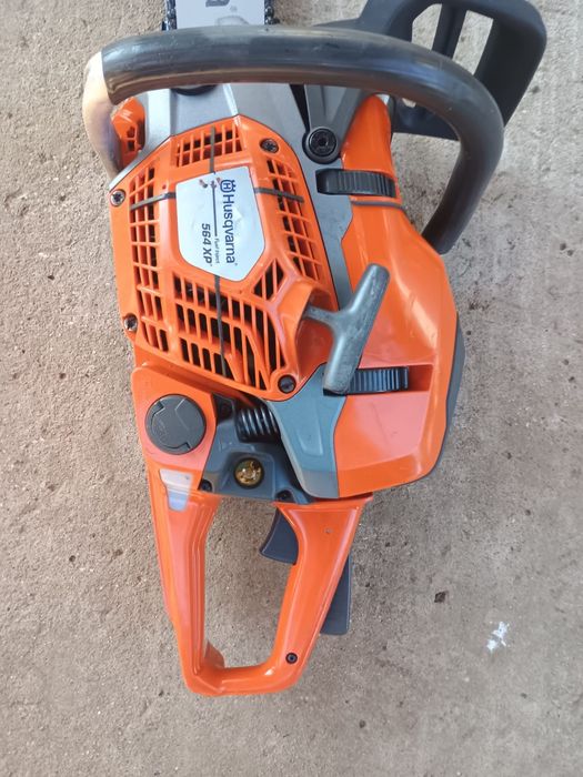 Drujba Husqvarna 564 xp . Pe injectie