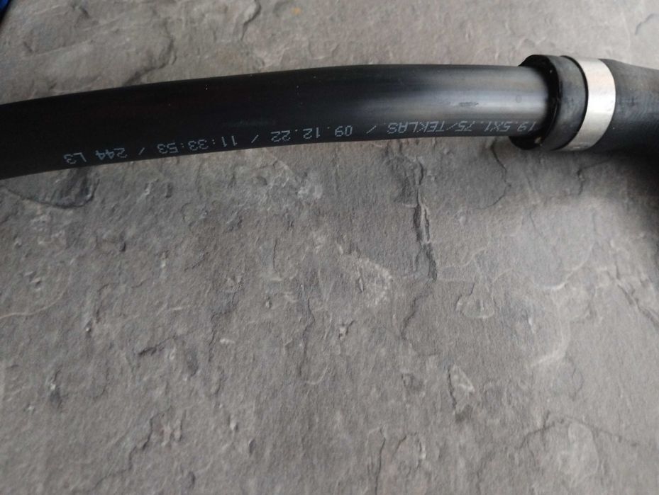 MERCEDES-BENZ EQC Тръба/Маркуч за охлаждаща течност на двигателя