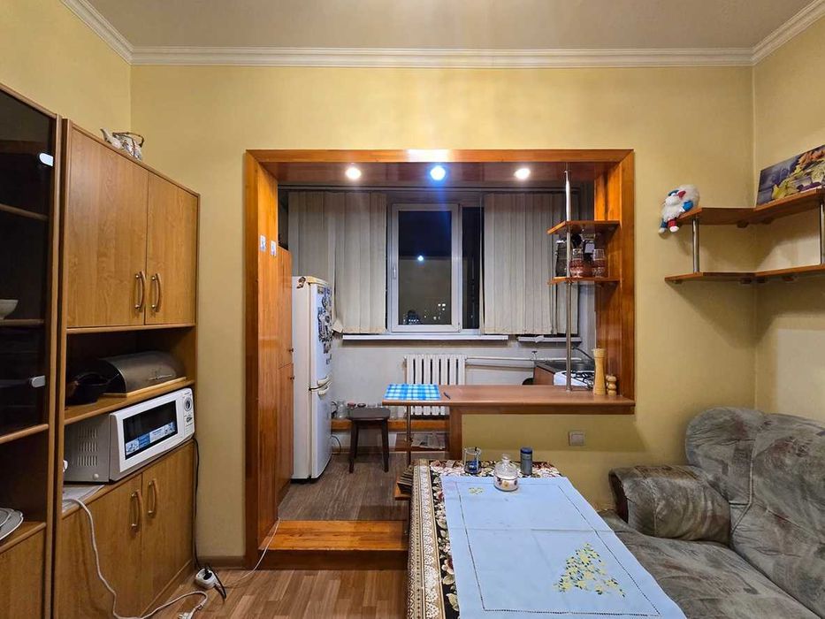 Продам 2км квартиру Торайгырова 11А