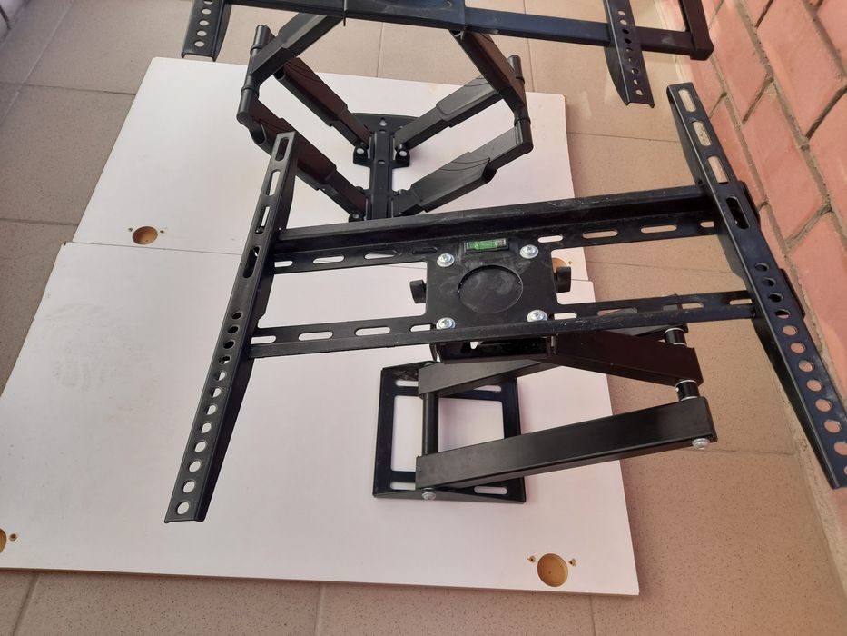 Продаю угловые кронштейны  для телевизора