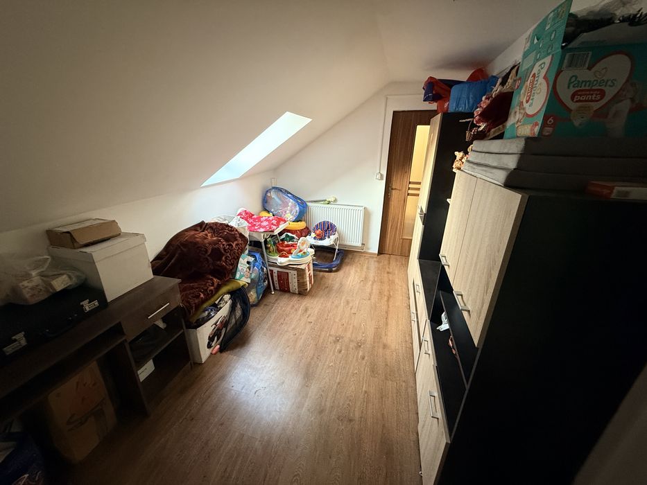 Vand casa in apropiere de centrul orasului