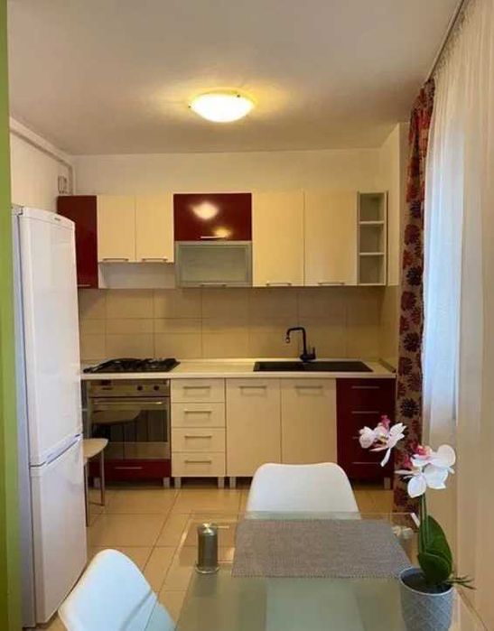 Дава се под наем Двустаен апартамент в Пловдив, Старият град - 60 кв.м за 295.8 € - Снимка #3