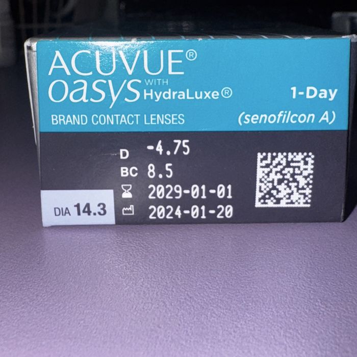 Однодневные линзы “Acuvue Oasys” -4.75