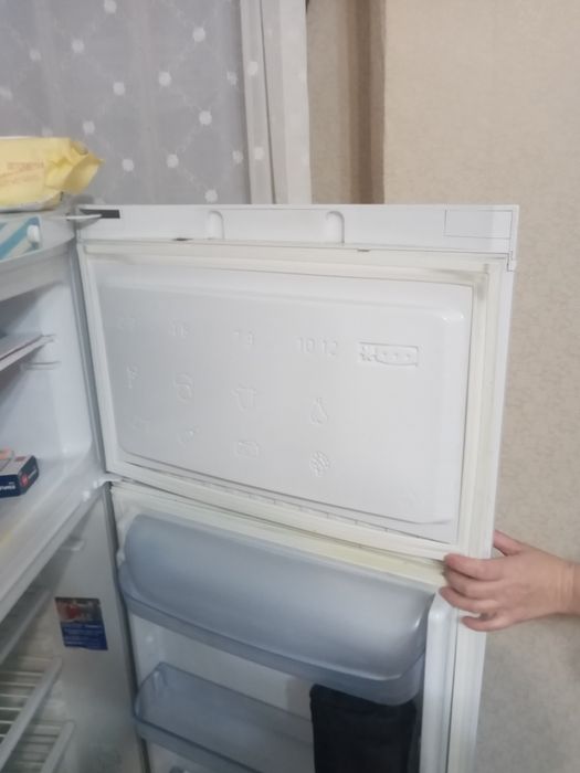 Indesit холодильник