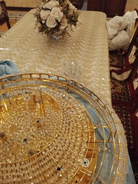 Люстра для больших залов