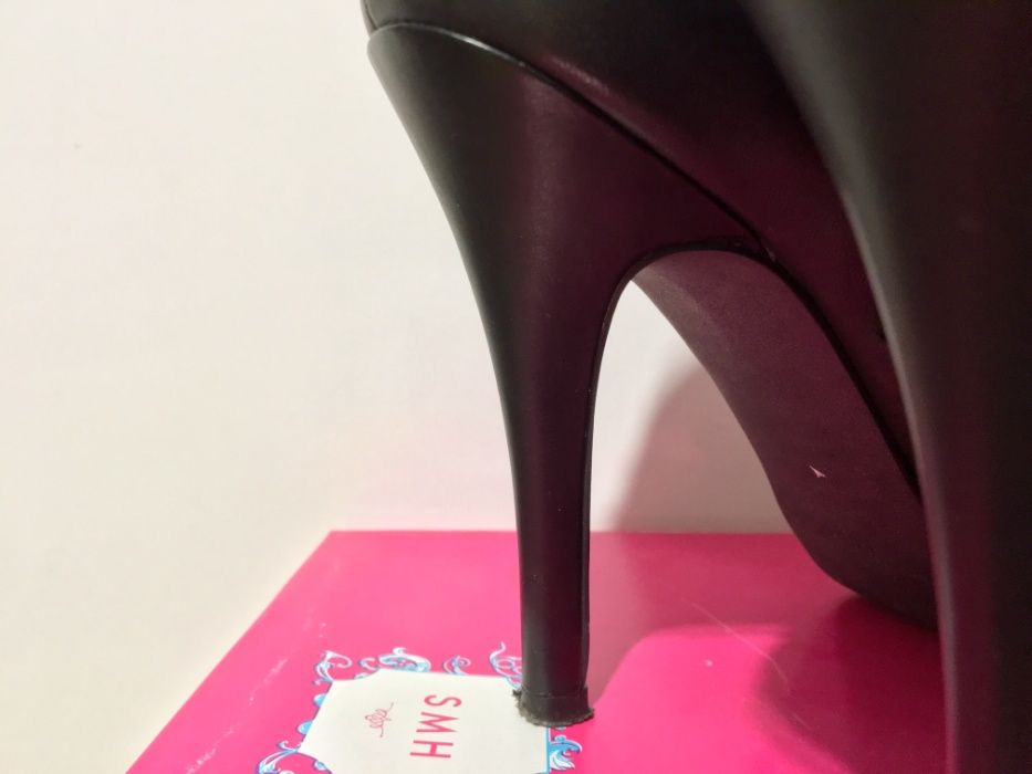 Стилни боти от естествена кожа