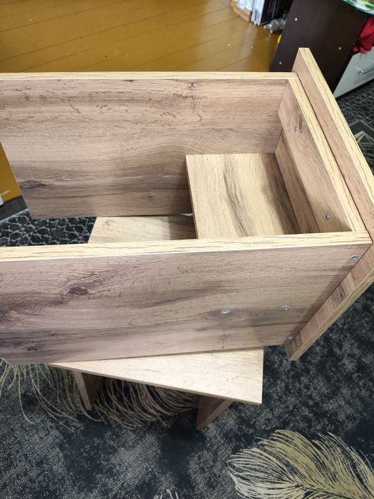 Продам стулья срочно