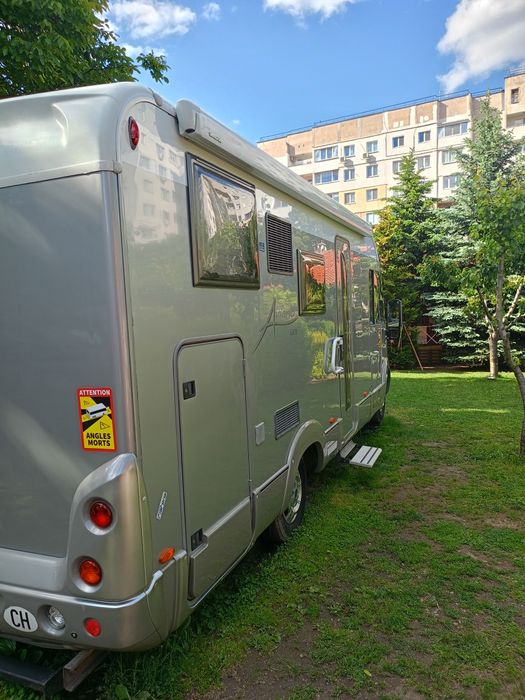 Кемпер Burstner Aviano i 675 от Швейцария