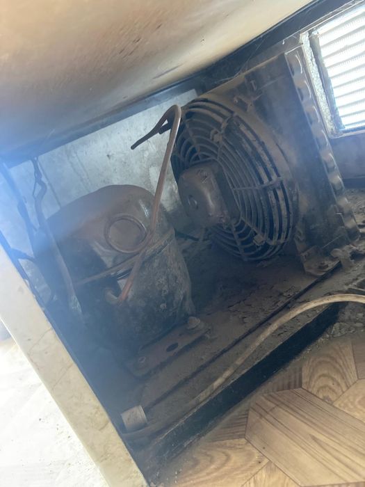 Продаю холодильник