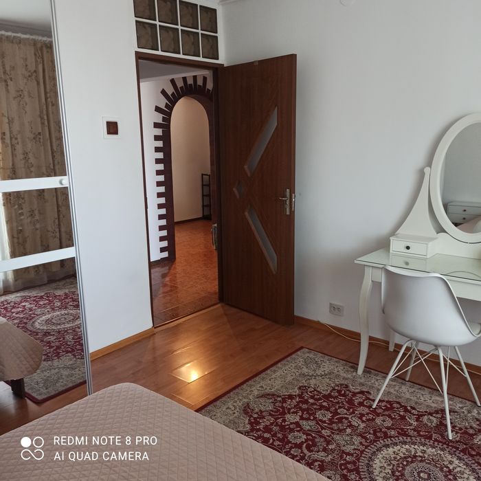 Proprietar închiriez apartament 3 camere Vitan mall, unmobilat,utilat,renovat modern 80 m fără comision 650 euro