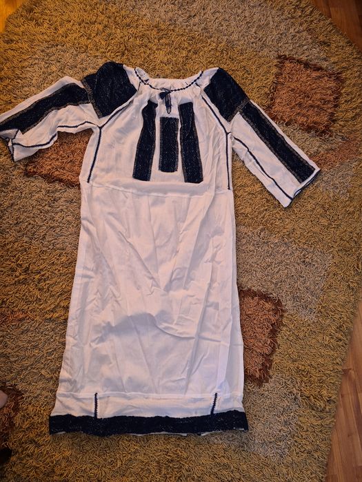 Rochii / ii tradiționale românești autentice – vechi de peste 100 de a