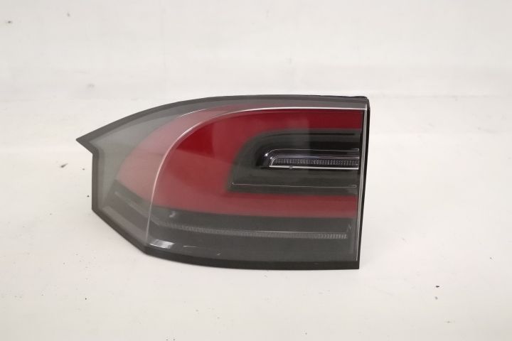 Стоп Спирачка Ляво Крило LED Оригинален В Добро Състояние Тесла / Tesl