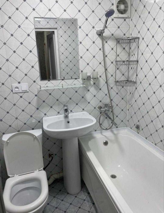 Космонавтларда 2 хонали квартира сотилади