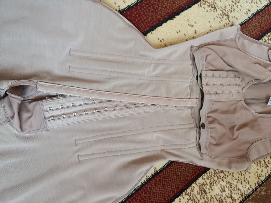 Full Akbarova karset