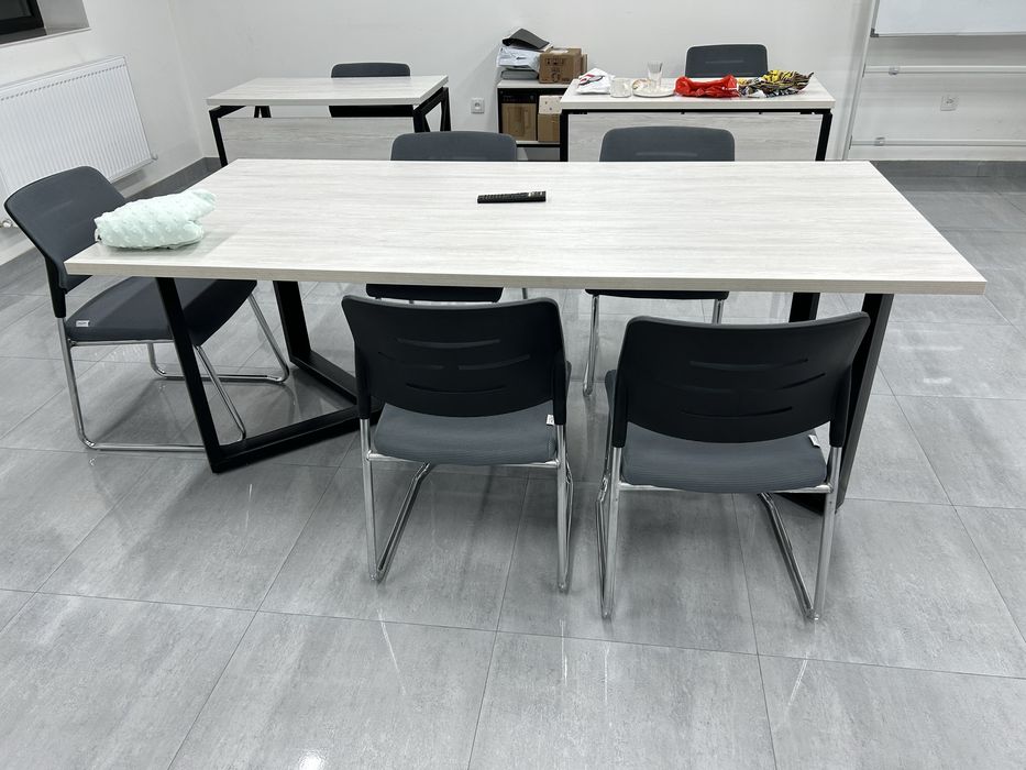 Продается Переговорный стол