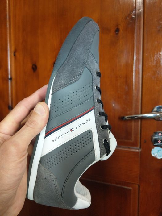 Tommy Hilfiger 43нм. 28,0см.