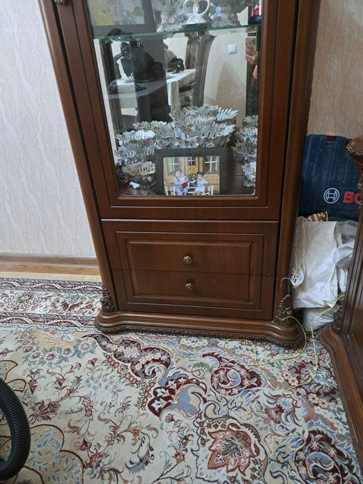 Продаётся пенал для гостиной