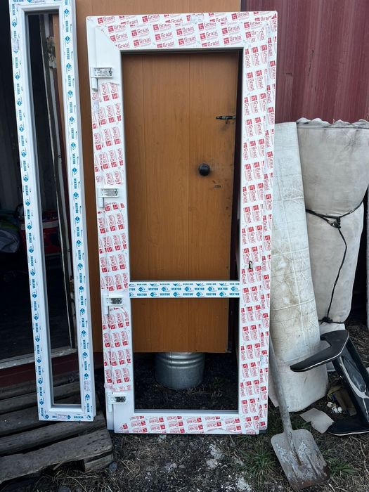 Дверь пластиковая