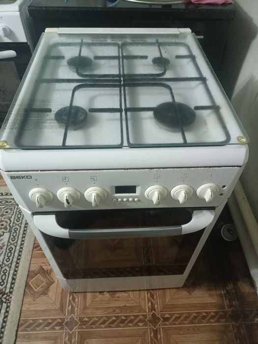 Продам газовую плиту