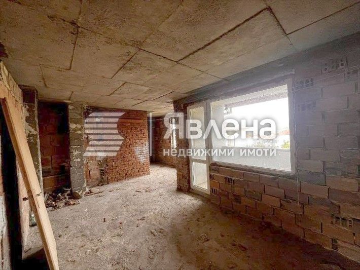 Продава се Двустаен апартамент в Благоевград, Освобождение - 54 кв.м за 612 €/кв.м - Снимка #1