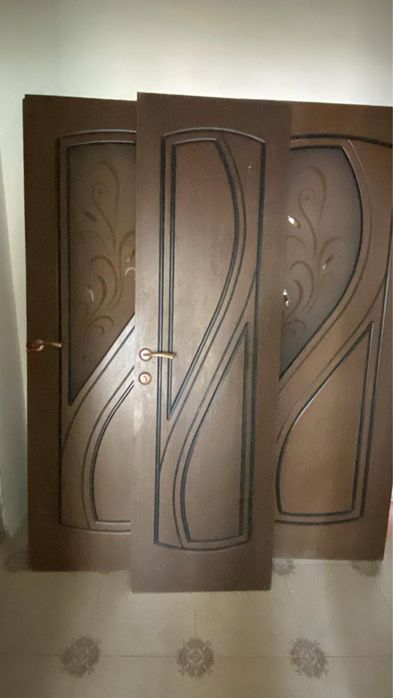 Продам межкомнатные двери б/у в отличном сост