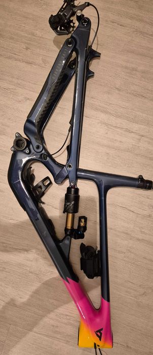 Рамка YT Jeffsy Uncage 14 Карбон 2024г