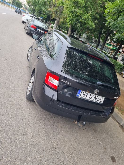 Vând skoda fabia