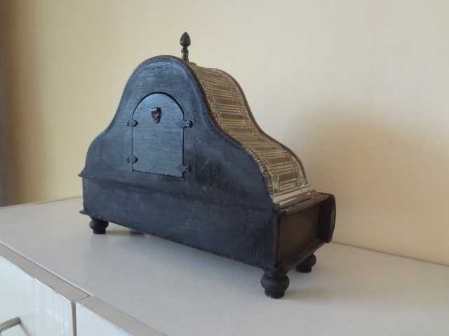 Нов винтидж старинен настолен часовник