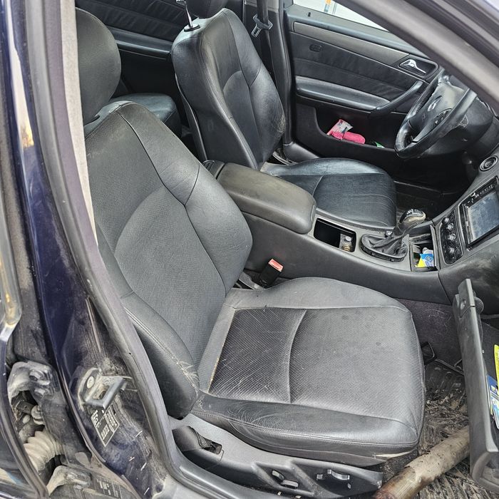 W203 мерцедес  C240  170k.s бензин.