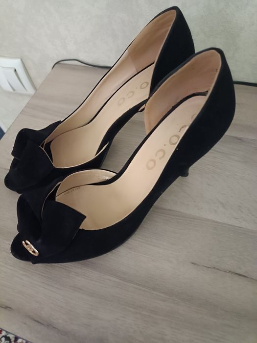 Женские замшевые туфельки