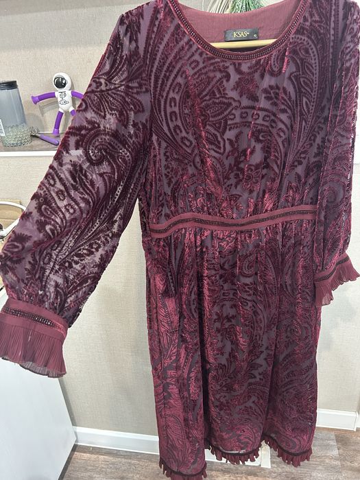 Продается  платье новое  (Турция)