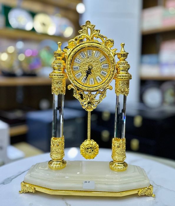 Роскошний настольные часы  серезний падарок