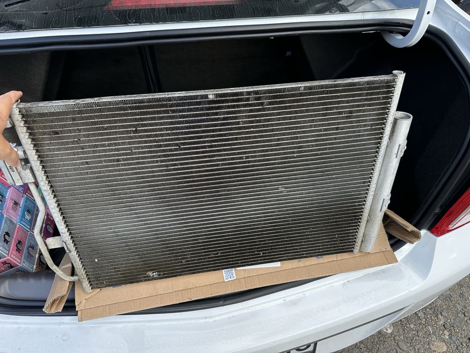 Продам радиатор на Кобальт