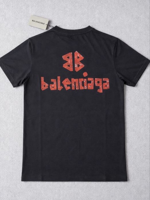 Тениски на BALENCIAGA ,BOSS ,OFF WHITE