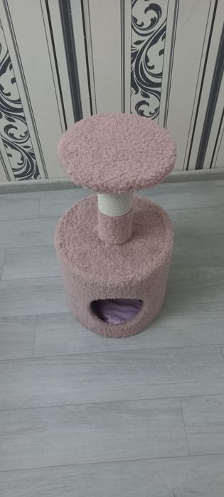 Дом для кошки и котят