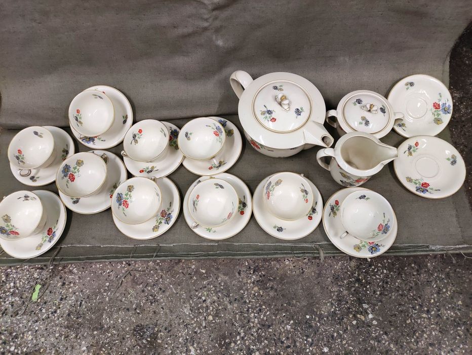 Продавам немски порцеланов сервиз. Hutschenreuther Hohenberg 1814 1939