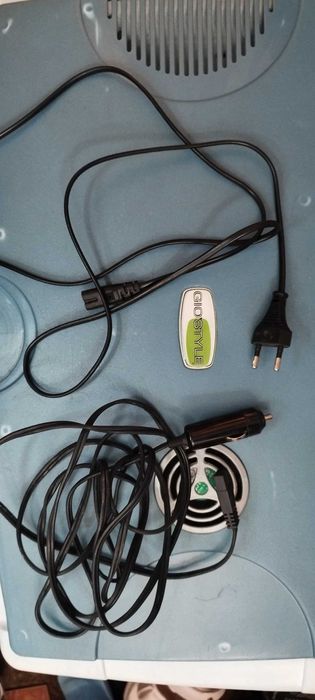 Хладилна чанта 12в и 220в