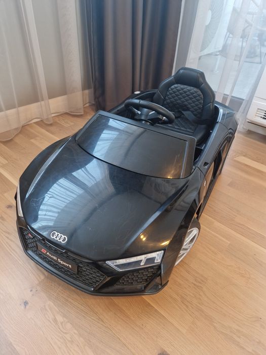 Електрическа кола за деца AUDI R8 Sport черна