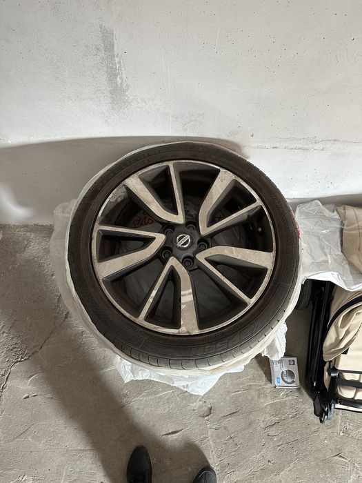 Диски 19 Nissan с резиной